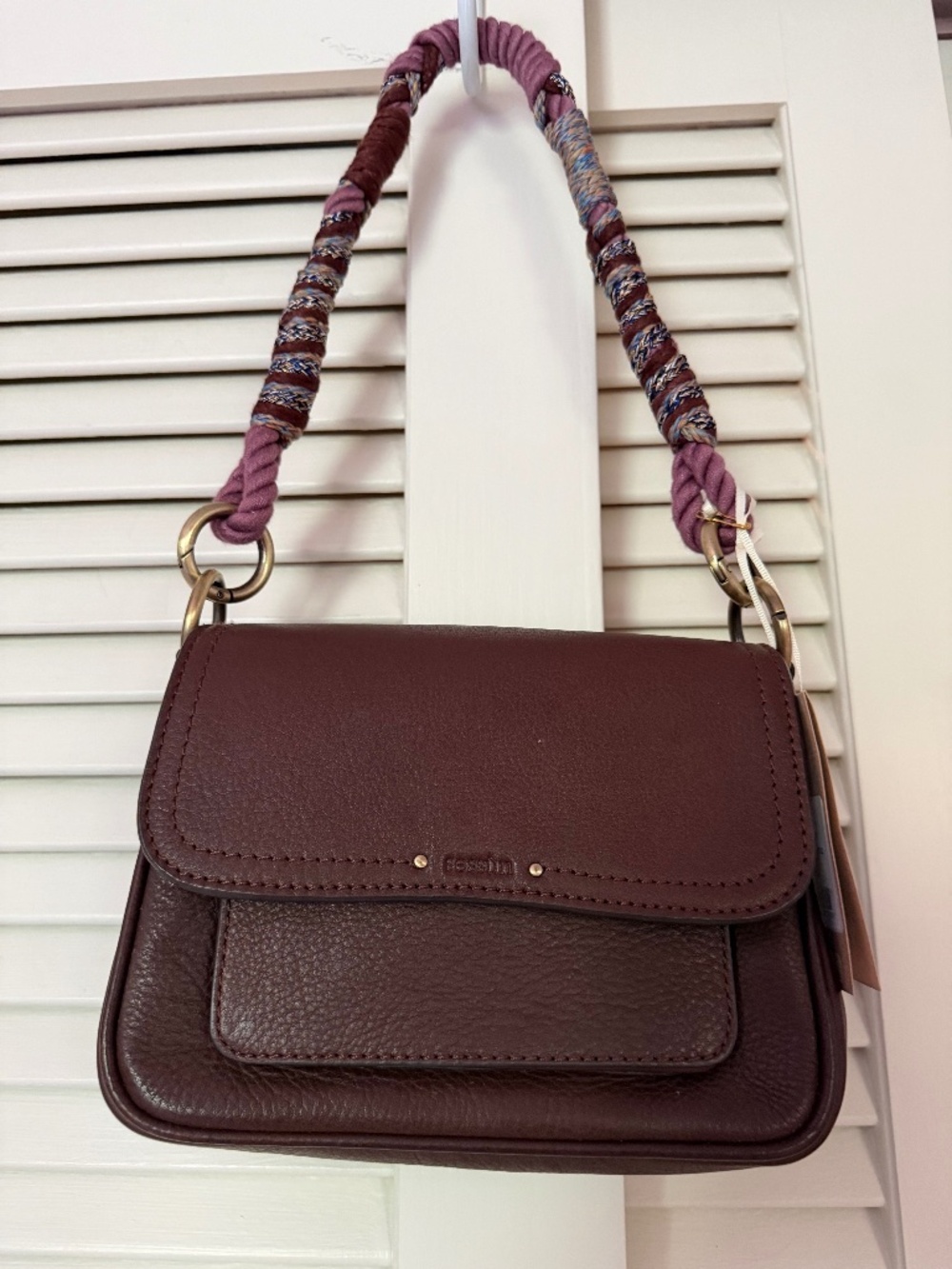 Sessun cross body/shoulder strap burgundy leather bag